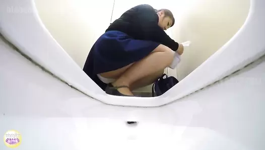 DLSL-165 02 Pleasant, feminine enema and defecation on toilet
