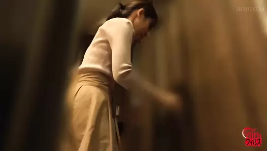 FF-535 01 Hidden camera: shameful pantypooping in public places