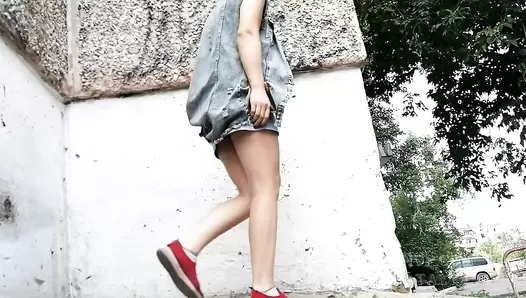 ModelNatalya94 - Going to the store, shit in shorts