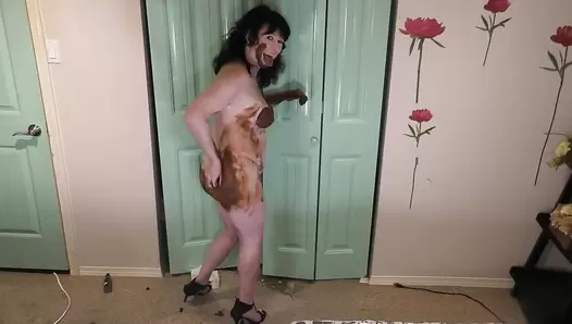 dirtygardengirl / Standing Shit
