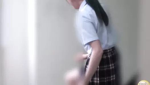 SL-540 02 Schoolgirls with bad manners pooping everywhere they want!