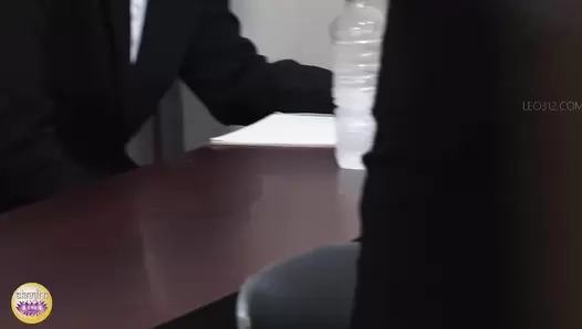 SL-557 05 Collective diarrhea embarrassment from mixed laxative at a company’s briefing session.