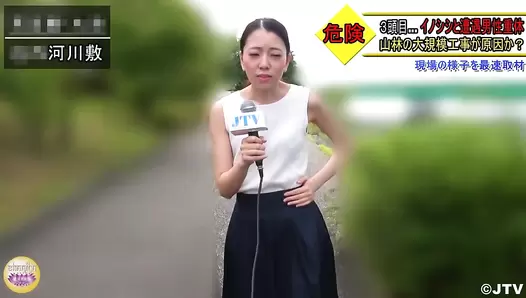 SL-542 04 Behind the scenes of the local TV crew. Female announcers defecate during live broadcast