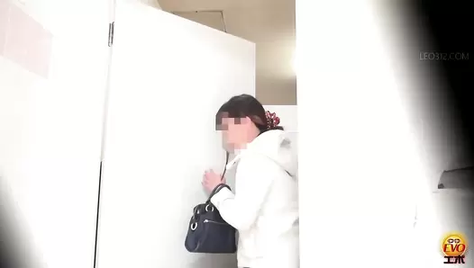 DLEE-367 06 Public toilet voyeur: women continue pooping while the door is opened up!, JAV Collection, 
