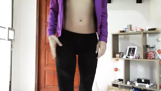 MissAnja - Sporty, Flexible Girl Rear View Shitting/Taste Poo