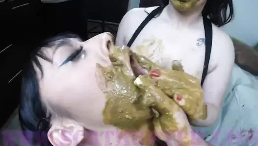 Scathunter / The Fine Art Of Scat (Stephanie And Raquel)