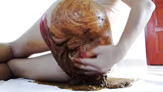 MissAnja - Accidentally Shit Myself, Pussy and Ass Smear