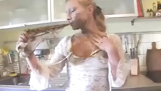 Tima kitchen scat
