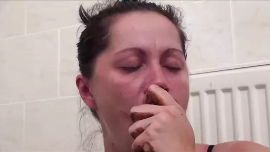 DirtyScatGirl ANAL show and SHIT play on the toilet
