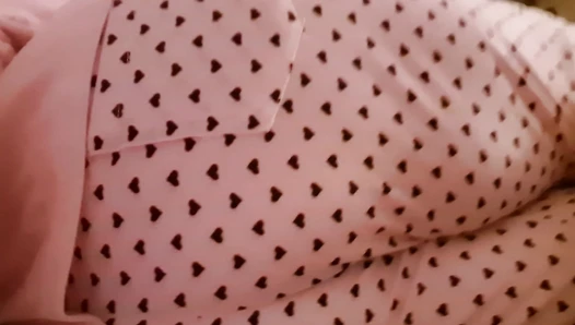 Nicolettaxxx - Intense farts with new pajamas