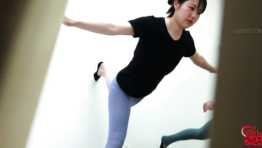 FF-684 04 Yoga class: farts and poops.