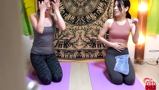 FF-684 07 Yoga class: farts and poops.