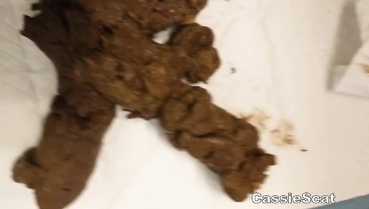 CassieScat - Sensual, Long Spicy Corn-Filled Birthing Position Turd