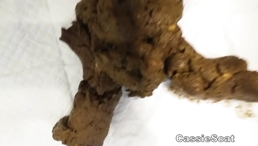 CassieScat - Sensual, Long Spicy Corn-Filled Birthing Position Turd
