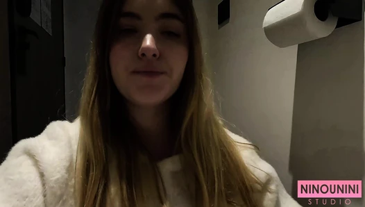 Ninounini - EATING DOG SHIT AND MY SHIT IN MY HOTEL ROOM