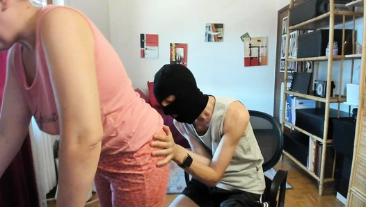 Nicolettaxxx - My slave sniff my farts
