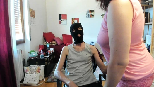 Nicolettaxxx - My slave sniff my farts