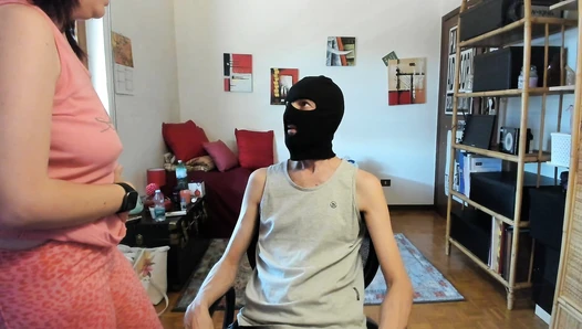 Nicolettaxxx - My slave sniff my farts