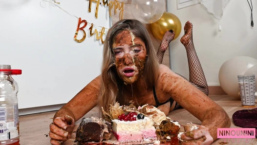 Ninounini - I EAT MY SHIT & MY PISS FOR MY BIRTHDAY !