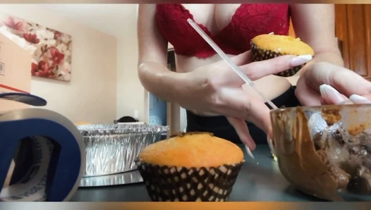 ArabScatGoddess - Making The Perfect Muffins