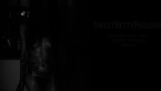 DirtyBetty - Stinky Poo Trapin Smelly Ass