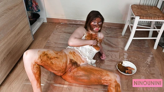 Ninounini - EATING SHIT ON VALENTINE’S DAY !