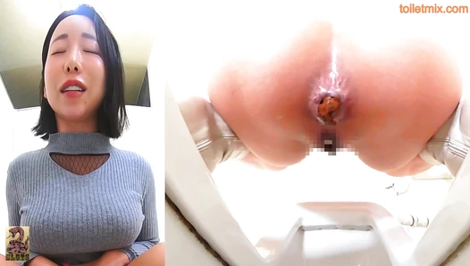 SR-100 01 Turtle W Full Shot Beautiful woman's ecstatic face poop and fart Slits