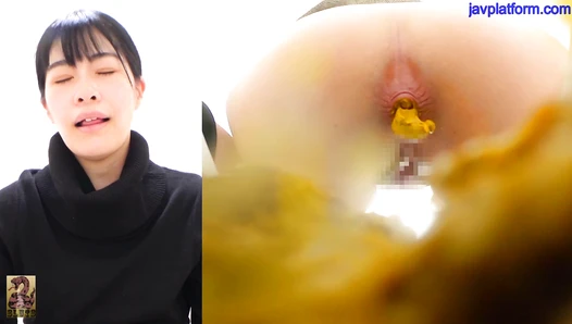 SR-100 09 Turtle W Full Shot Beautiful woman's ecstatic face poop and fart Slits