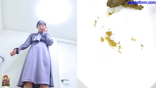 SR-100 06 Turtle W Full Shot Beautiful woman's ecstatic face poop and fart Slits