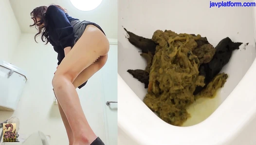 SR-100 07 Turtle W Full Shot Beautiful woman's ecstatic face poop and fart Slits