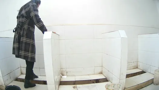 Open Public Toilet 3