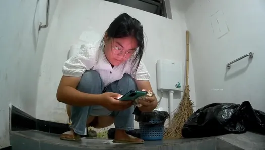 Classic Panoramic Toilet Shot (Beautiful Young Woman Large Size) 23V, SifangKTV, 