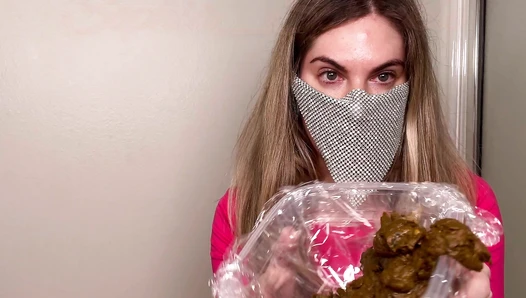 Sophia_Sprinkle - Huge Desperate Stinker in Container!