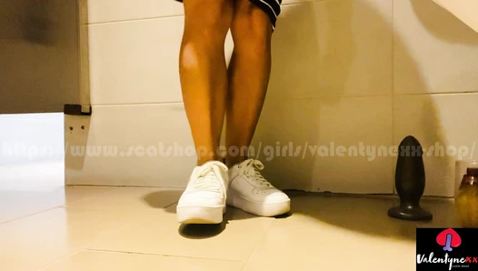 Valentynexx - Drinking my pee