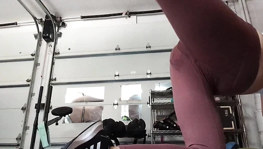 BetweenMyCheeks - Dump Workout