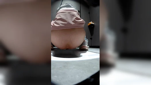 Womens Toilet In Hot Pot City 3