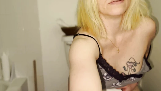 DirtyDaisy - big poop made me feel so good